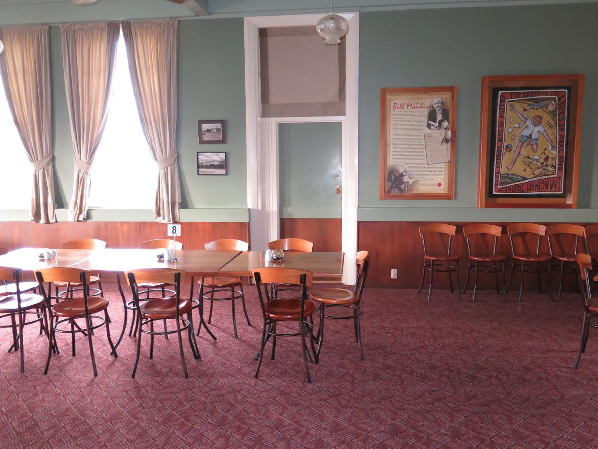 Mossburn Railway Hotel Exterior photo