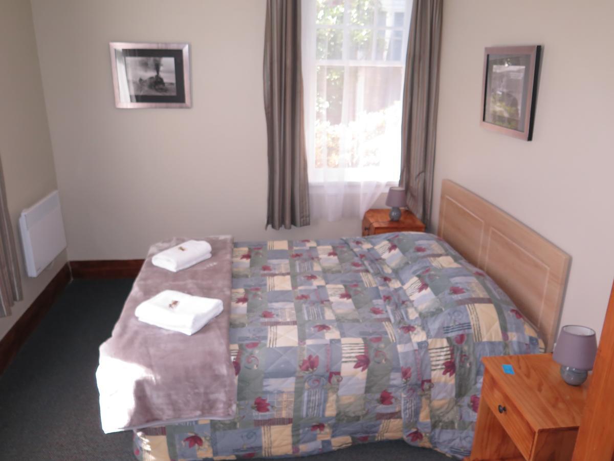 Mossburn Railway Hotel Room photo
